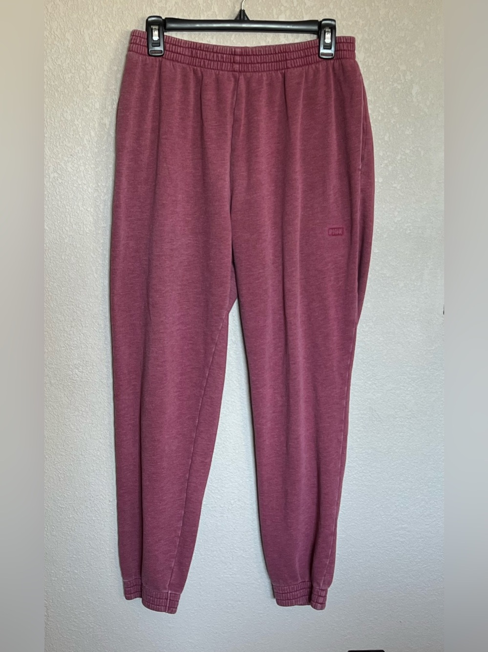 PINK Victoria's Secret Maroon/Pink Cozy Jogger Pants size medium